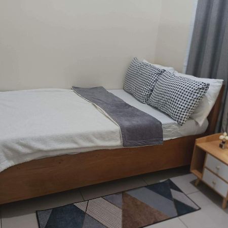 Breeze Residences - 1Br Unit With Balcony -Top Floor 마닐라 외부 사진