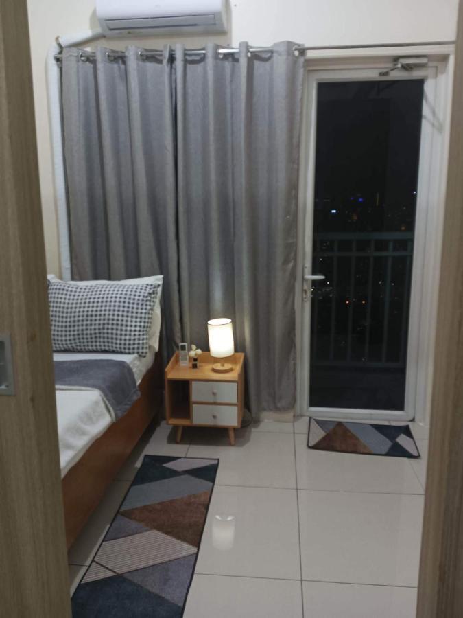 Breeze Residences - 1Br Unit With Balcony -Top Floor 마닐라 외부 사진